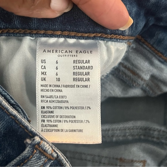 AE Women’s Next Level Stretch Super Hi-Rise Distressed Jegging - Blue - 6R - Picture 5 of 9